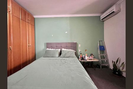 Casa de condomínio à venda com 185m², 4 quartos e 2 vagasQuarto 3