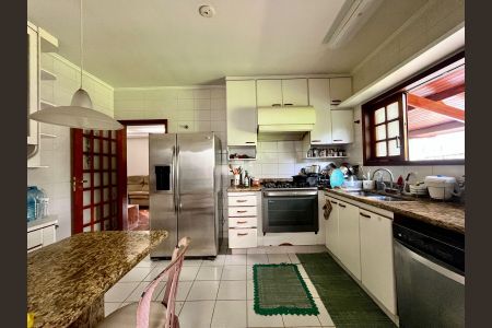 Casa de condomínio à venda com 185m², 4 quartos e 2 vagasCozinha