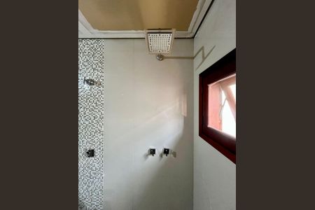 Casa de condomínio à venda com 185m², 4 quartos e 2 vagasBanheiro da Suíte 2