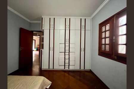 Casa de condomínio à venda com 185m², 4 quartos e 2 vagasSuíte 2