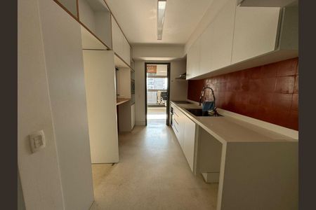 Apartamento à venda com 128m², 2 quartos e 3 vagas