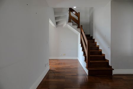 Apartamento para alugar com 121m², 3 quartos e 2 vagasSala