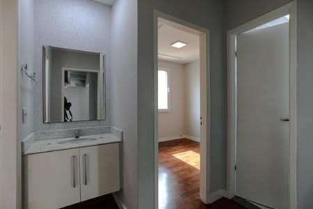 Apartamento para alugar com 121m², 3 quartos e 2 vagasBanheiro