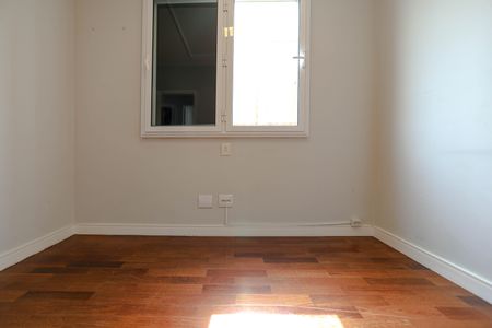 Apartamento para alugar com 121m², 3 quartos e 2 vagasQuarto 2