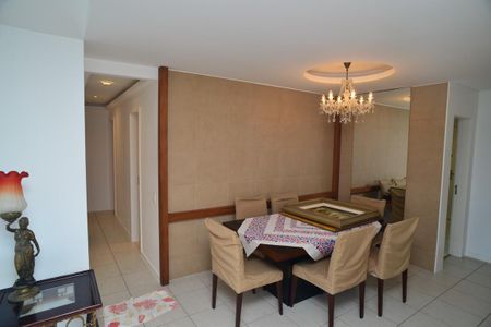 Apartamento para alugar com 118m², 3 quartos e 2 vagasSala