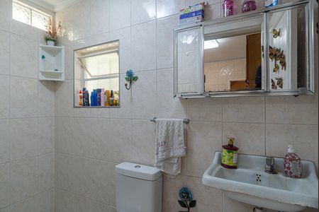 Casa à venda com 209m², 3 quartos e 2 vagasBanheiro 3