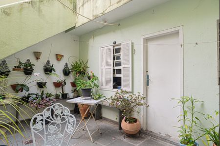 Casa à venda com 209m², 3 quartos e 2 vagasQuintal