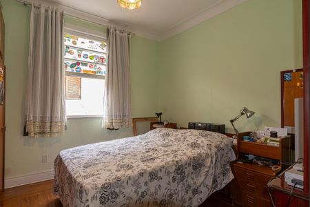 Casa à venda com 209m², 3 quartos e 2 vagasQuarto 2