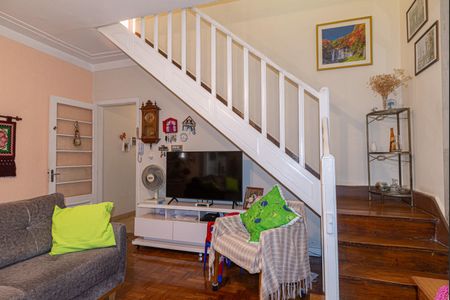 Casa à venda com 209m², 3 quartos e 2 vagasSala
