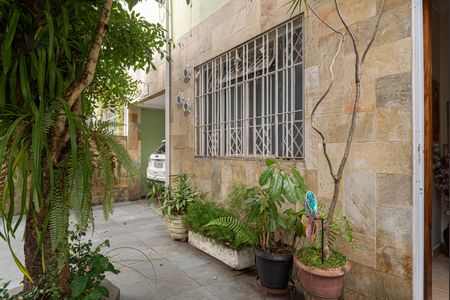 Casa à venda com 209m², 3 quartos e 2 vagasQuintal