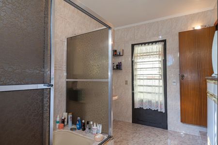 Casa à venda com 209m², 3 quartos e 2 vagasBanheiro da Suíte