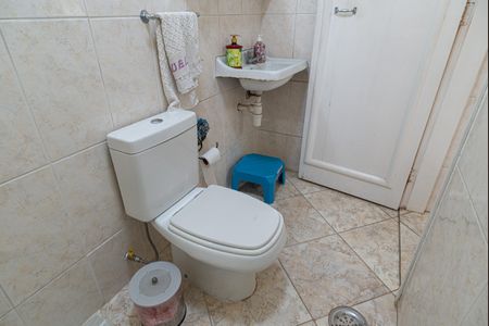 Casa à venda com 209m², 3 quartos e 2 vagasBanheiro 3