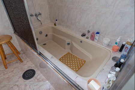 Casa à venda com 209m², 3 quartos e 2 vagasBanheiro da Suíte