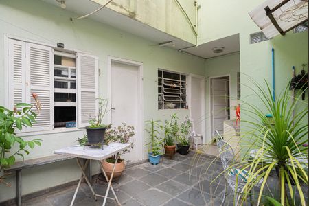 Casa à venda com 209m², 3 quartos e 2 vagasQuintal