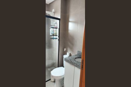 Banheiro  de apartamento à venda com 2 quartos, 44m² em Vila Alpina, São Paulo