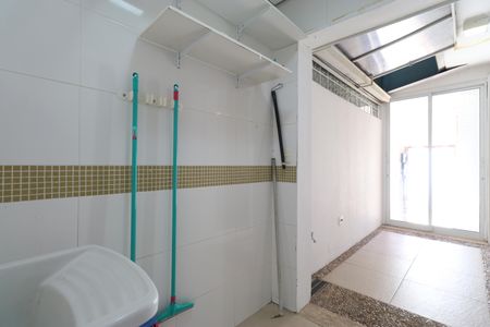 Casa para alugar com 115m², 1 quarto e 1 vagaÁrea de Serviço