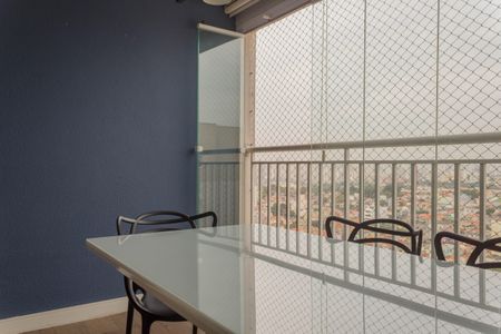 Apartamento à venda com 62m², 2 quartos e 2 vagasVaranda