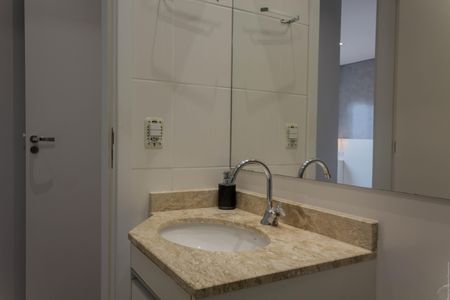 Apartamento à venda com 62m², 2 quartos e 2 vagasBanheiro da Suíte 1