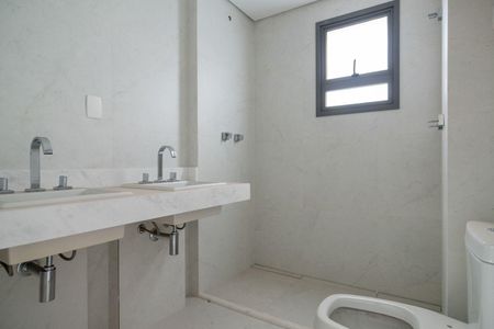 Apartamento à venda com 192m², 3 quartos e 4 vagas