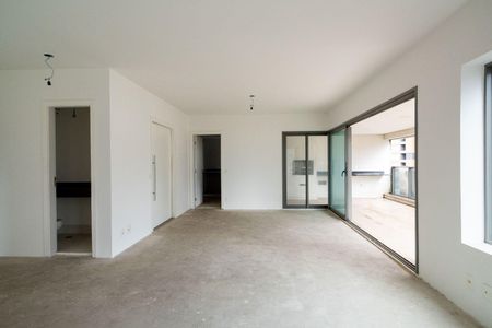 Apartamento à venda com 192m², 3 quartos e 4 vagas