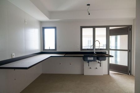 Apartamento à venda com 192m², 3 quartos e 4 vagas