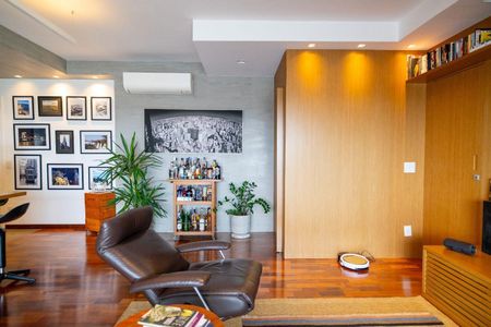 Apartamento à venda com 1 quarto, 73m² em Jardim das Acacias, São Paulo