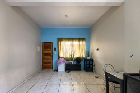 Casa para alugar com 84m², 2 quartos e 1 vaga Casa para alugar com 84m², 2 quartos e 1 vagaSala