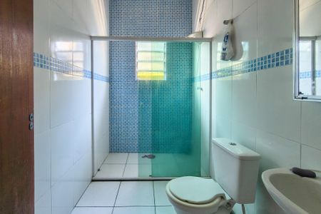 Casa para alugar com 84m², 2 quartos e 1 vaga Casa para alugar com 84m², 2 quartos e 1 vagaBanheiro