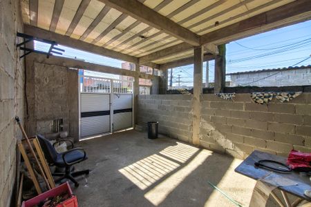 Casa para alugar com 84m², 2 quartos e 1 vaga Casa para alugar com 84m², 2 quartos e 1 vagaGaragem