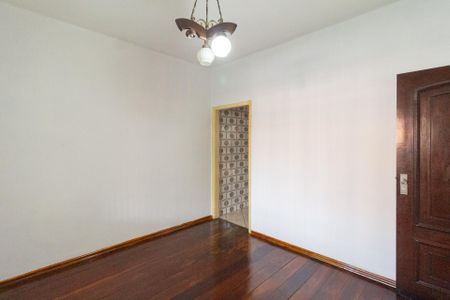 Casa à venda com 300m², 4 quartos e 2 vagasSala