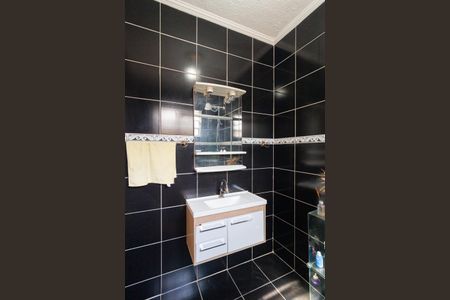 Casa à venda com 300m², 4 quartos e 2 vagasBanheiro da suíte