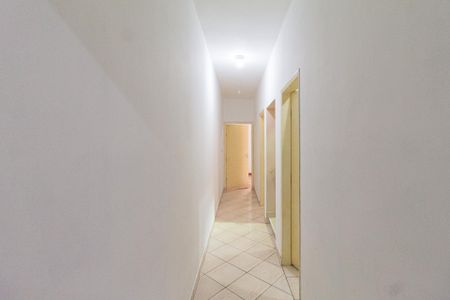 Corredor de casa à venda com 3 quartos, 300m² em Santo Antônio, Osasco