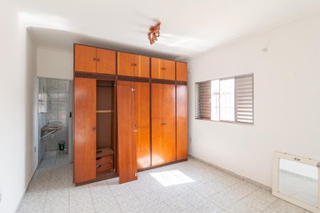 Casa à venda com 300m², 4 quartos e 2 vagasQuarto de serviço