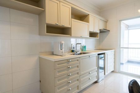 Apartamento à venda com 251m², 4 quartos e 3 vagas