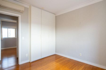 Apartamento à venda com 251m², 4 quartos e 3 vagas