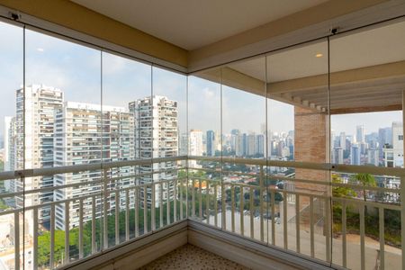 Apartamento à venda com 251m², 4 quartos e 3 vagas