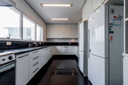 Apartamento à venda com 4 quartos, 440m² em Vila Nova Conceição, São Paulo