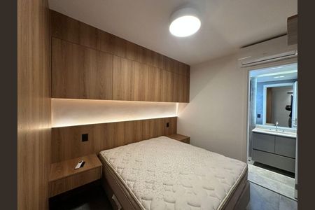 Apartamento à venda com 2 quartos, 65m² em Itaim Bibi, São Paulo