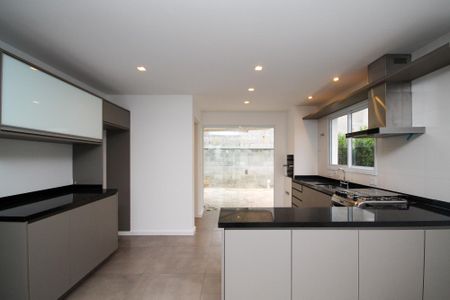 Casa de condomínio para alugar com 110m², 3 quartos e 2 vagasCozinha