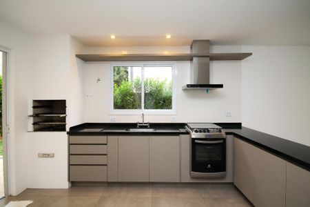 Casa de condomínio para alugar com 110m², 3 quartos e 2 vagasCozinha