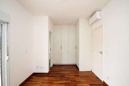 Casa de condomínio para alugar com 110m², 3 quartos e 2 vagasSuíte