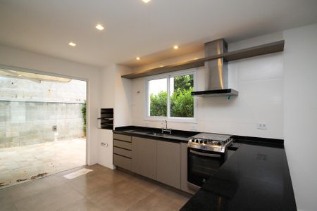 Casa de condomínio para alugar com 110m², 3 quartos e 2 vagasCozinha