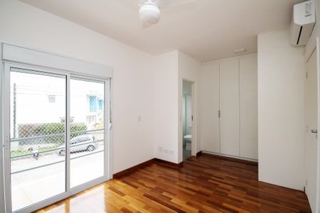 Casa de condomínio para alugar com 110m², 3 quartos e 2 vagasSuíte