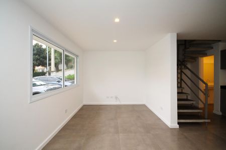 Casa de condomínio para alugar com 110m², 3 quartos e 2 vagasSala