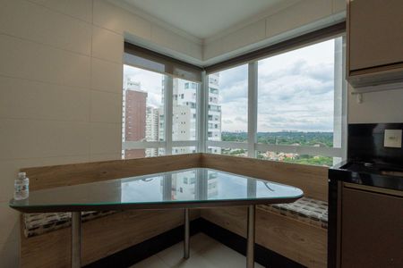 Apartamento à venda com 185m², 3 quartos e 3 vagas