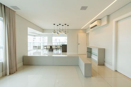 Apartamento à venda com 185m², 3 quartos e 3 vagas