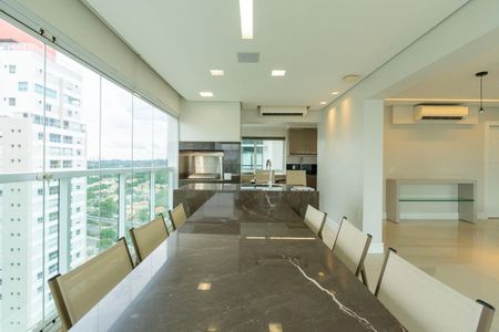 Apartamento à venda com 185m², 3 quartos e 3 vagas