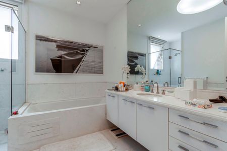 Apartamento à venda com 415m², 4 quartos e 5 vagas