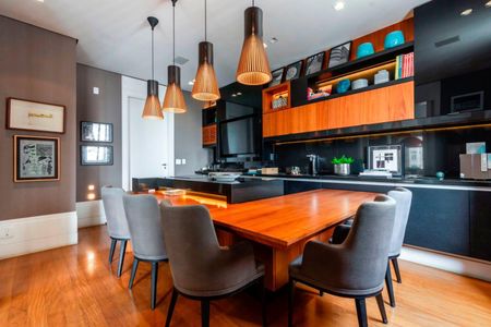 Apartamento à venda com 415m², 4 quartos e 5 vagas