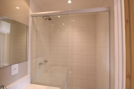 Apartamento à venda com 169m², 3 quartos e 2 vagasBanheiro da suíte 